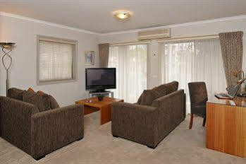 Aparthotel Ringwood Royale Exterior foto